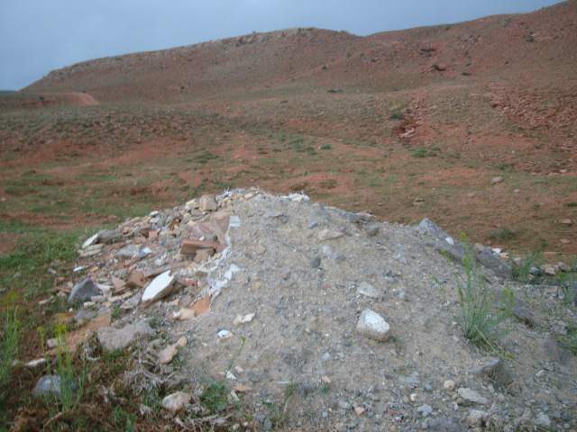 نخاله های ساختمانی در طبیعت